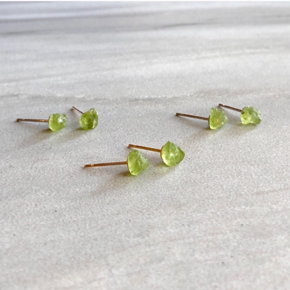 Raw Peridot Gemstone Stud Earrings - Picture 2 of 5